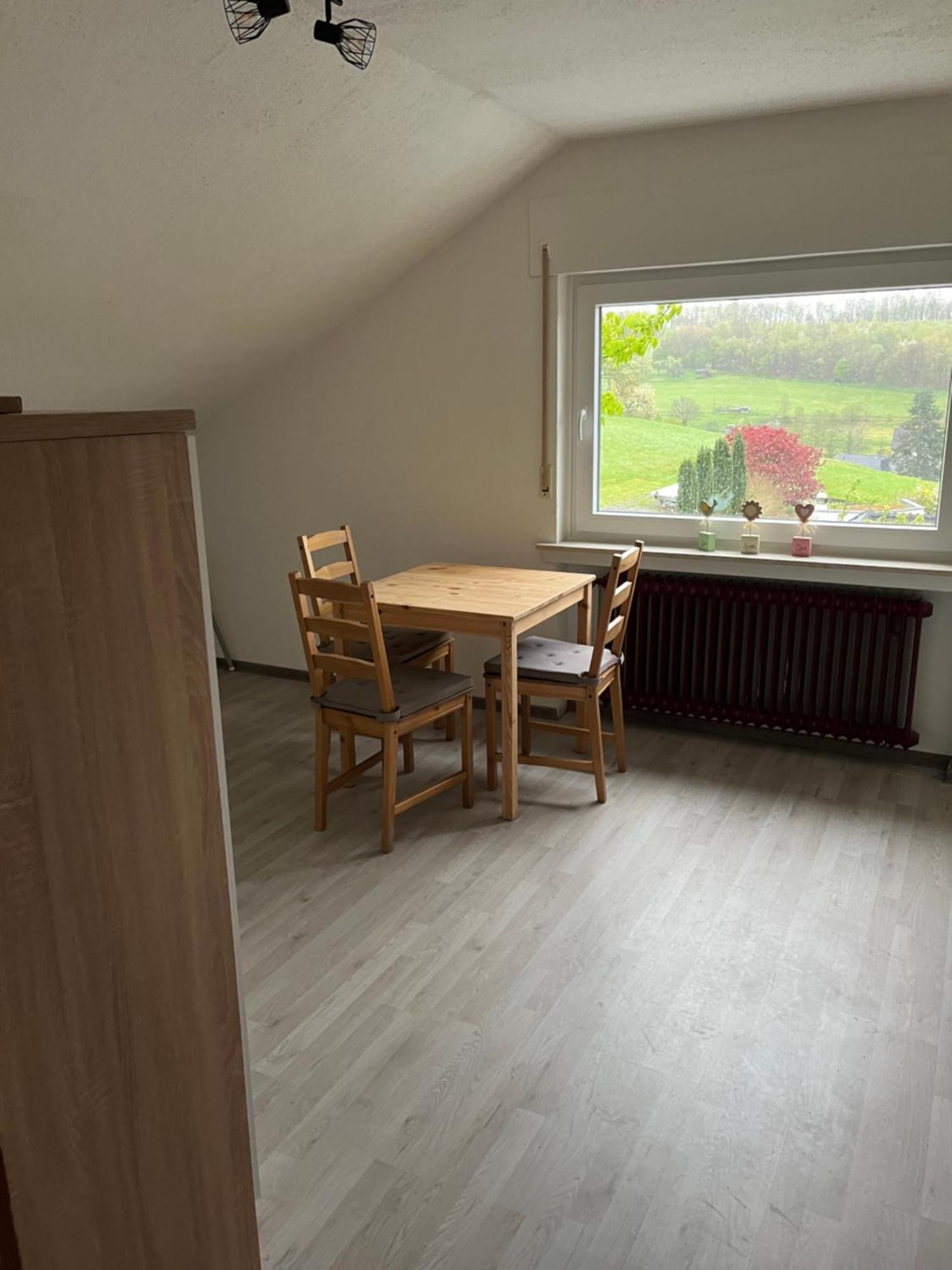 Ferienwohnung Oberheuslingen 프로이덴베르크 외부 사진